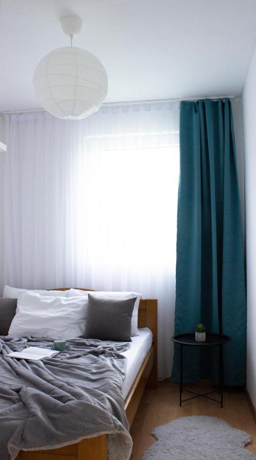 Laurel Apartments Bar Ngoại thất bức ảnh